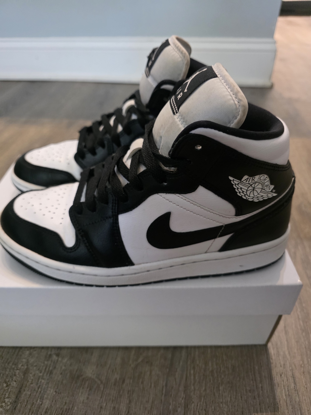 Nike Jordan Black & White High-Top Sneakers - Picture 5 of 14
